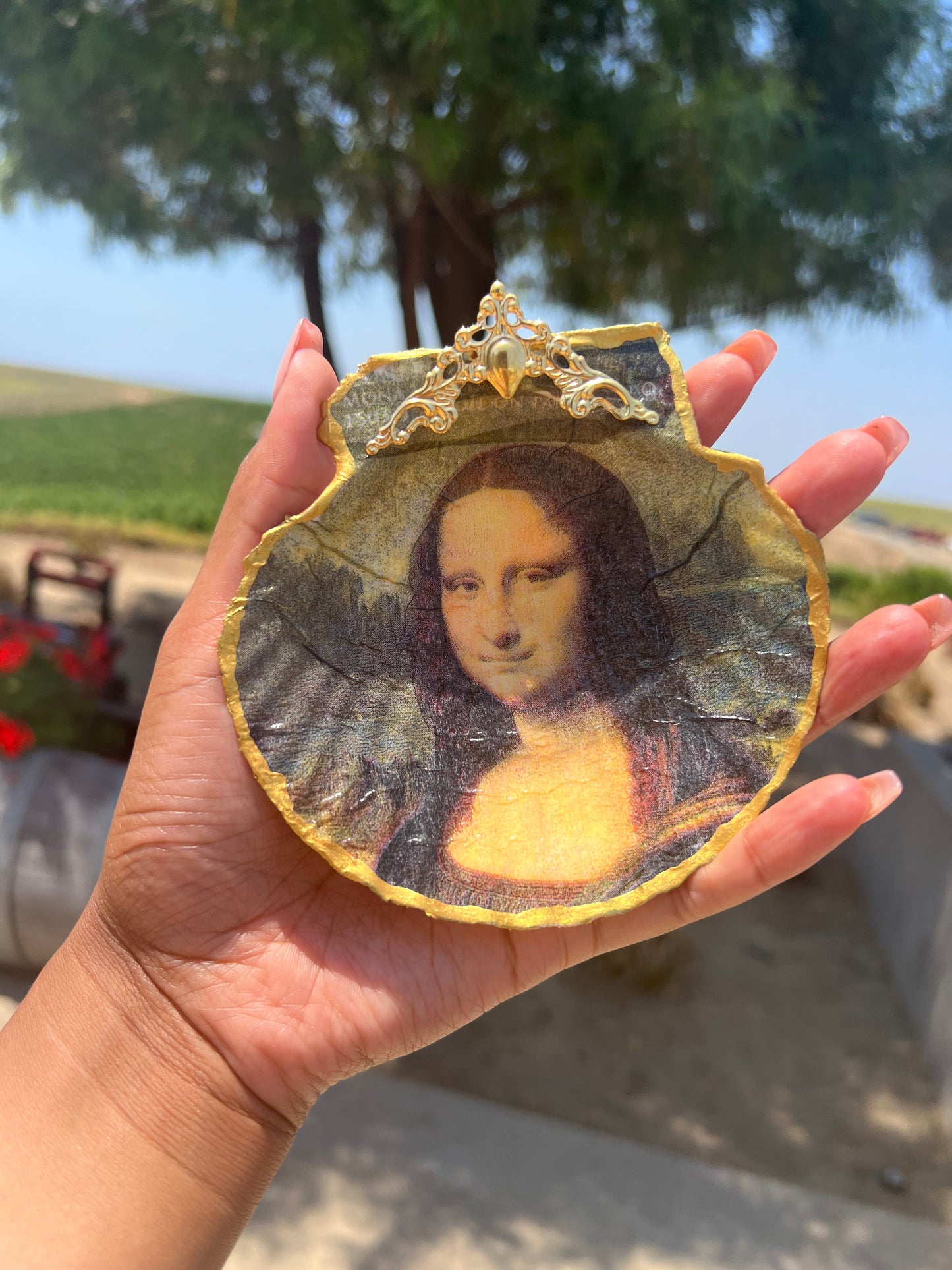 Mona Lisa : Seashell ring dish